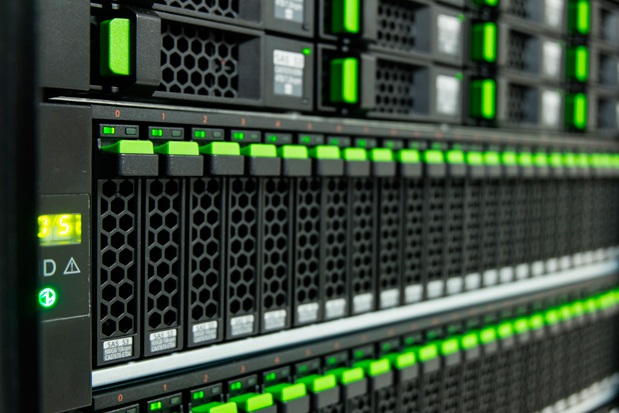 GoDaddy Deluxe Hosting Server